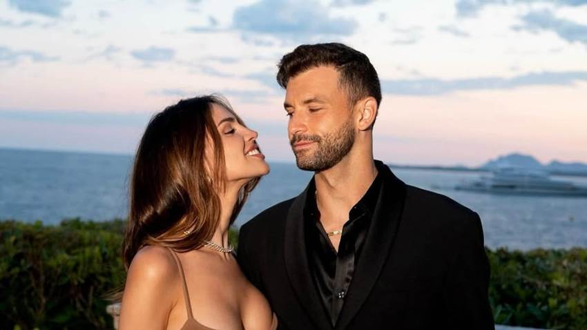 Eiza González se deja ver enamorada junto a su novio en París