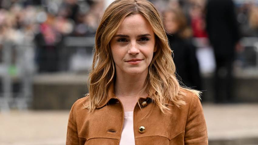 Emma Watson luce un espectacular anillo y levanta sospechas de compromiso