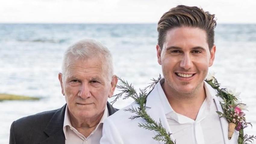 Con mucho pesar, el Chef James da el último adiós a su padre
