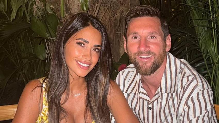 Lionel Messi y Antonela Roccuzzo como símbolos del amor inquebrantable en el concierto de Coldplay