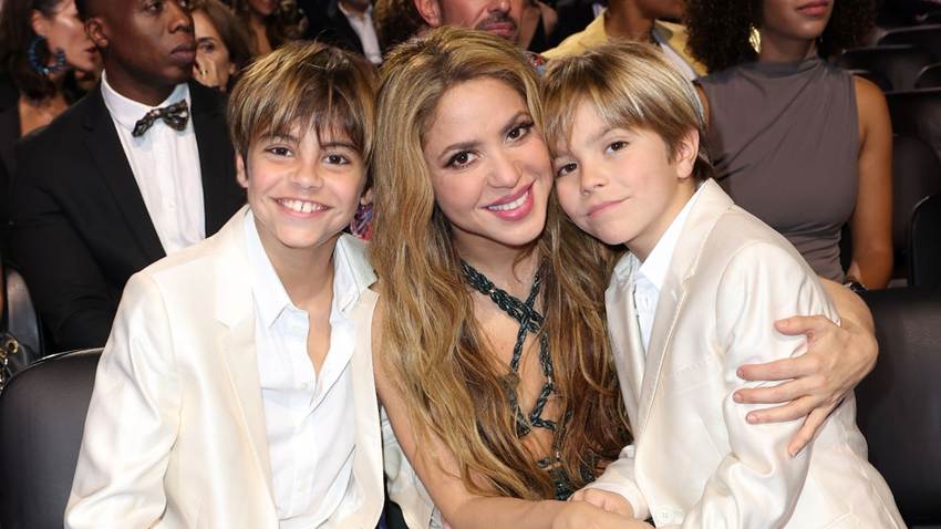Shakira y sus hijos cantan ‘Acróstico’ en Argentina: ‘Fue mágico verlos sacar la música que llevan dentro’