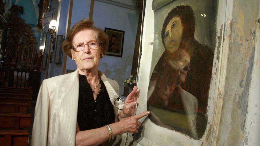 Muere a los 94 años Cecilia Giménez, la mujer que intentó restaurar el 'Ecce Homo'
