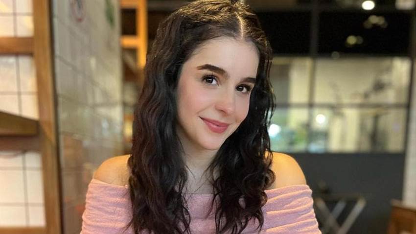Cobijada por el amor de su familia, Ana Paula Capetillo celebra su cumpleaños 27