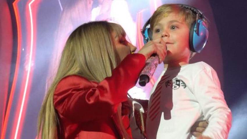 ‘Manu’, el hijo mayor de Anahí, compartió el escenario con RBD en Nueva York