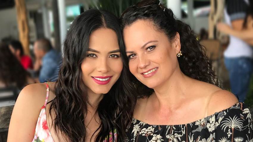 Andrea Meza por poco abandona Miss Universe al enterarse del problema de salud de su mamá