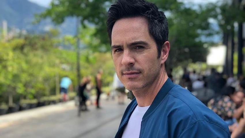 Mauricio Ochmann y su nueva novia aparecen juntos y hablan de su romance
