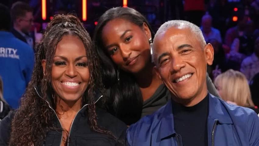 Barack y Michelle Obama celebran el cumpleaños 25 de Sasha, su hija menor