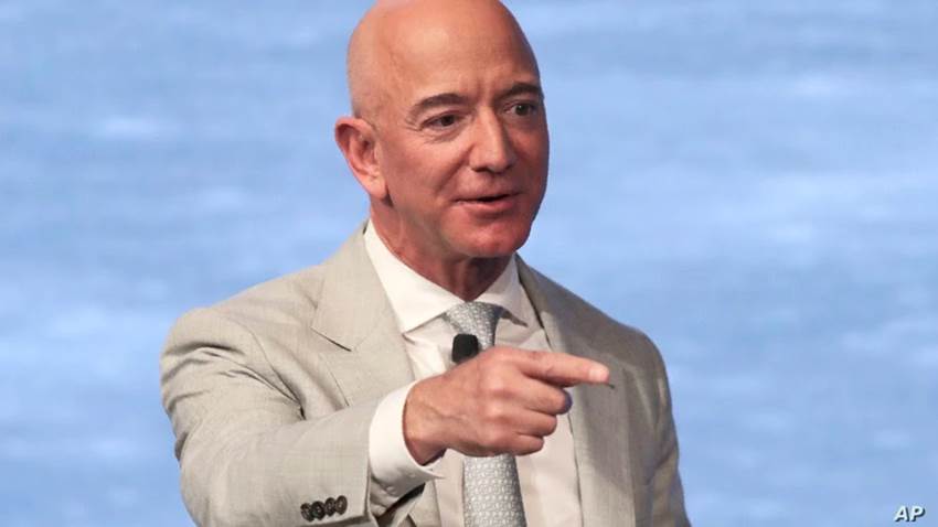 Bezos, fundador de Amazon, anuncia planes para ir al espacio