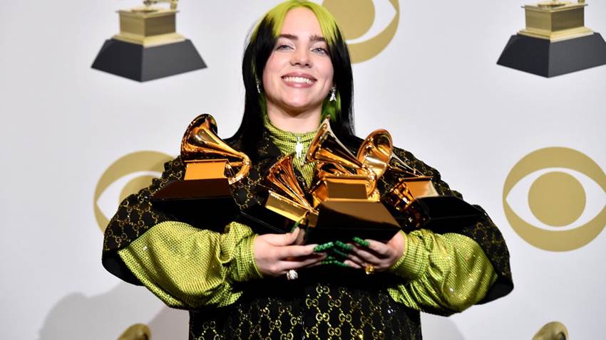 Posponen la entrega de los Grammy por el COVID-19