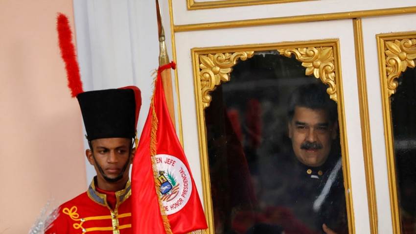 ¿Por qué es tan polémica la propuesta de Petro de retirar la recompensa millonaria por Maduro?