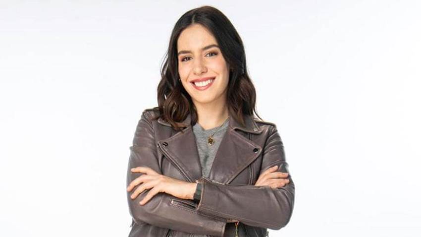 Camila Valero, orgullosa del legado de su familia, nos revela: ‘Fui la primera en graduarme de la universidad’