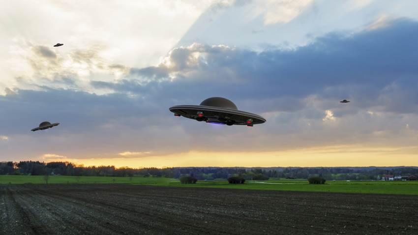 Canadá es amable hasta con los OVNIs: les construyeron una pista de aterrizaje