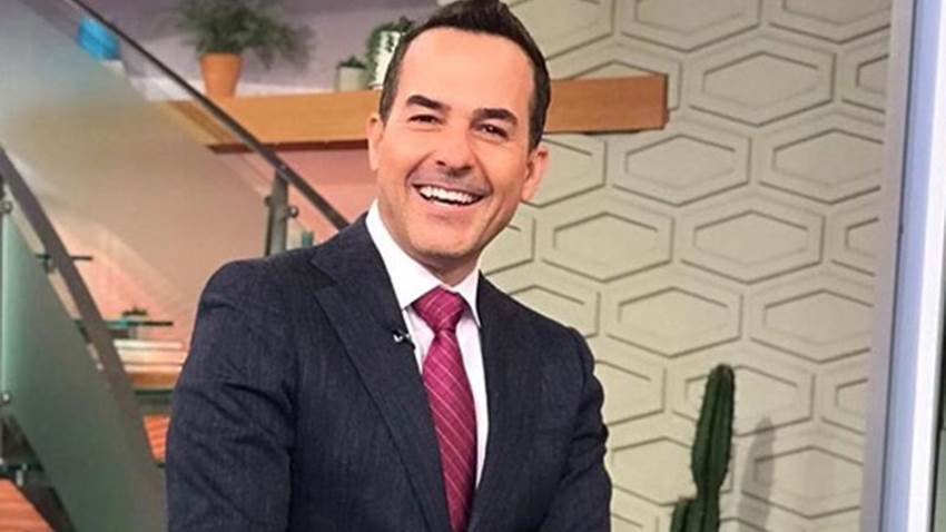 Carlos Calderón, presentador de ‘Despierta América’ da positivo a COVID-19