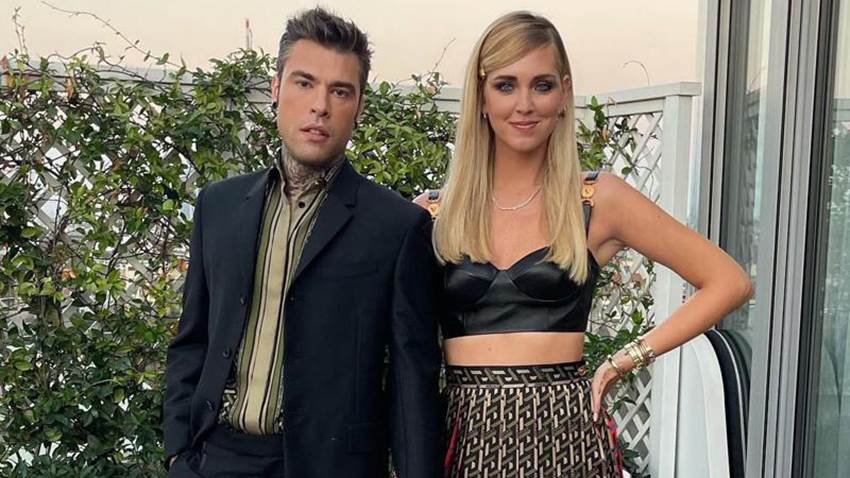 Fedez, esposo de Chiara Ferragni, ingresado de urgencia por una hemorragia interna