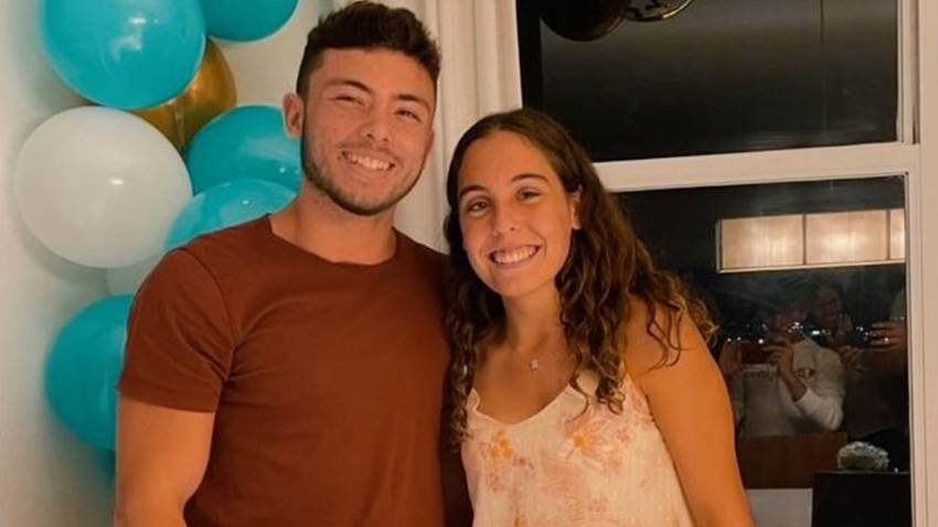 Cristan, hijo de Ximena Duque, celebra feliz un aniversario más con su novia