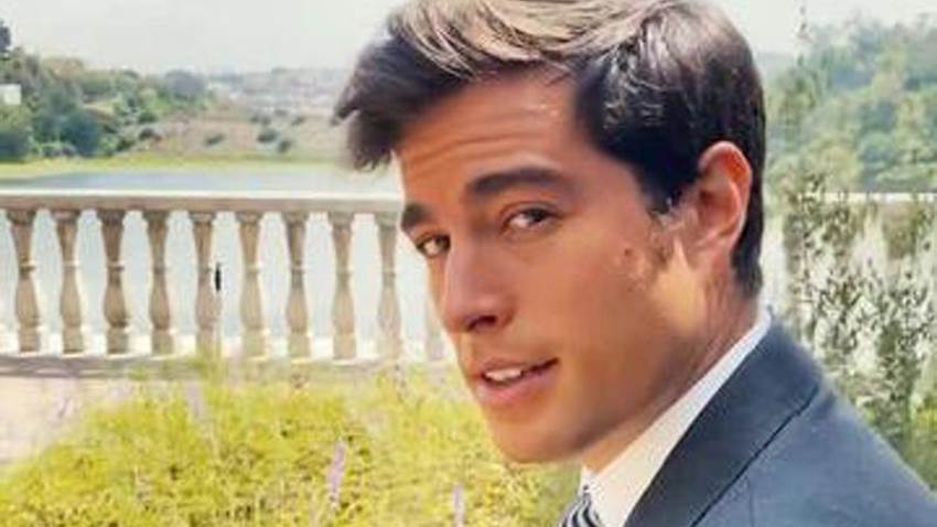 Danilo Carrera desata rumores de boda con un misterioso anillo de compromiso