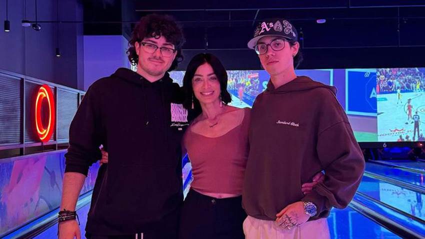 Dayanara Torres en su tarde más divertida junto a sus hijos en un boliche
