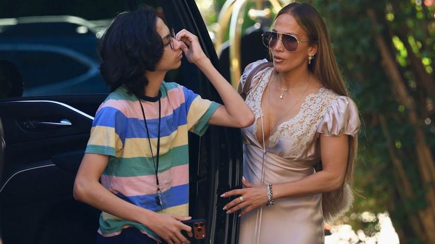 Max Muñiz, el ‘clon’ de Marc Anthony, reaparece junto a su mamá antes de su cumpleaños 18