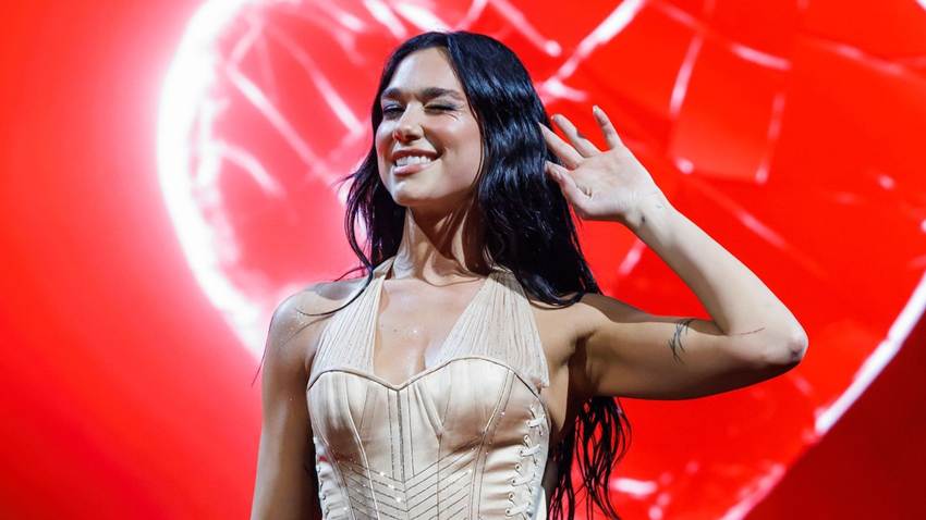 Dua Lipa canta 'Cariñito' en Perú y se rinde ante su cultura y sus sabores