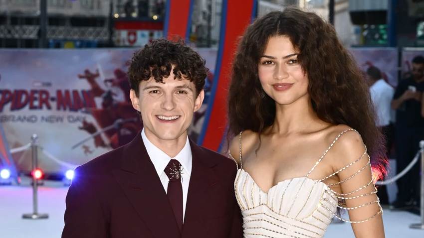 Tom Holland luce por primera vez su anillo de bodas tras su enlace secreto con Zendaya