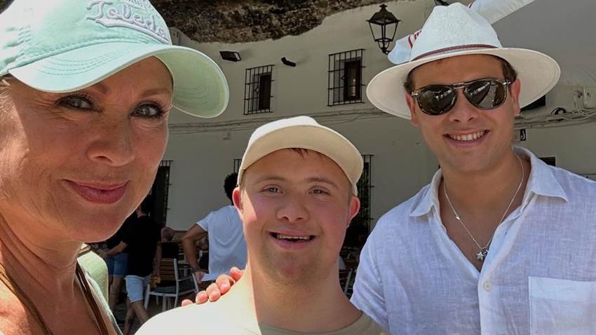 Leticia Calderón habla del reencuentro de sus hijos con Juan Collado en España