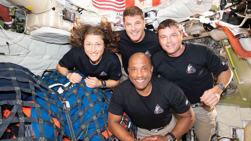 Astronautas de Artemis II regresan a la Tierra, ¿cómo y a qué hora será el amerizaje?