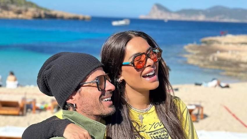Galilea Montijo y sus románticas vacaciones en la playa con su novio