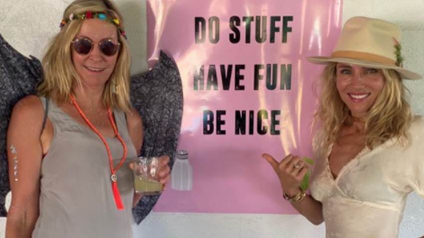 Elsa Pataky celebra el cumpleaños 60 de su suegra ¡y ambas lucen espectacular!