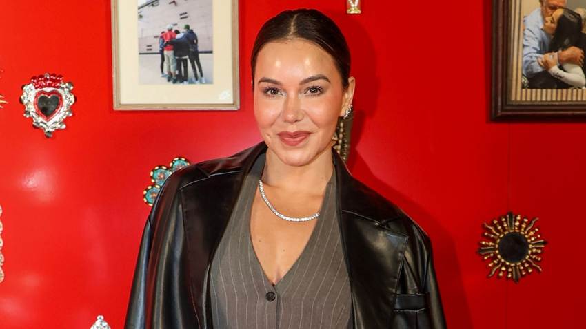 A sus 40, Chiquis mira hacia la maternidad y reflexiona sobre todo lo que le faltó vivir a Jenni Rivera