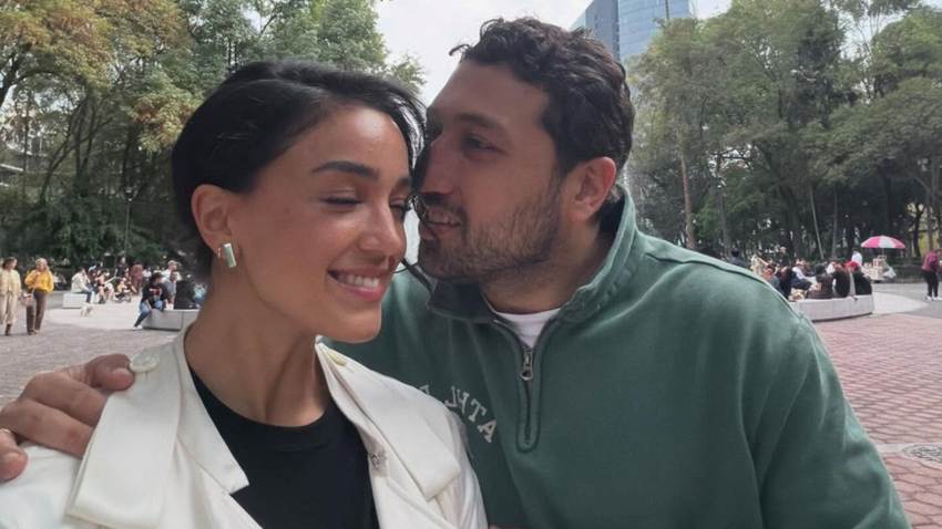 Ale Capetillo pasea por la Ciudad de México con su esposo tras celebrar su primer aniversario de bodas