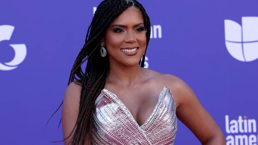 ¡Guapísima! Francisca renueva su look y luce nuevamente una larga cabellera