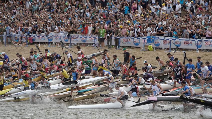 “Pero, ¿toda esa gente sale a la vez?“, una crónica del descenso del Sella desde  Arriondas