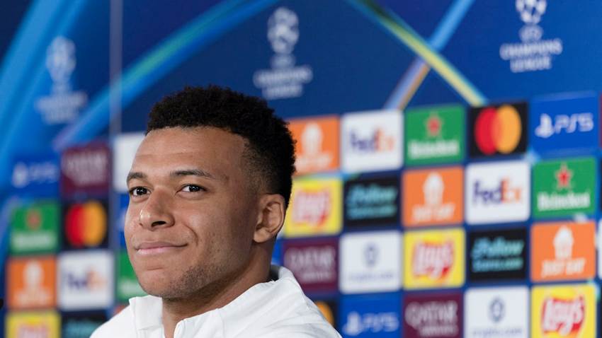 Mbappé: “No es culpa de Vini si jugamos como jugamos. Si pitan, tienen que pitar a toda la plantilla”