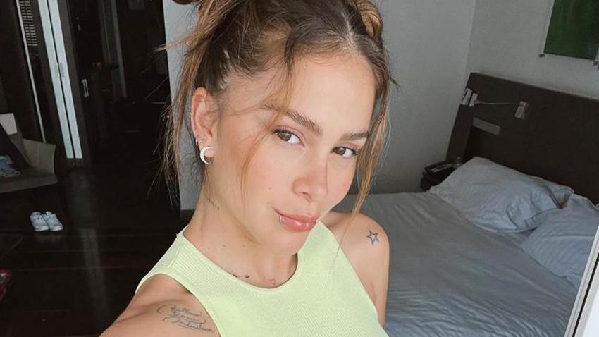 Greeicy preocupa a sus fans por una caída en el escenario
