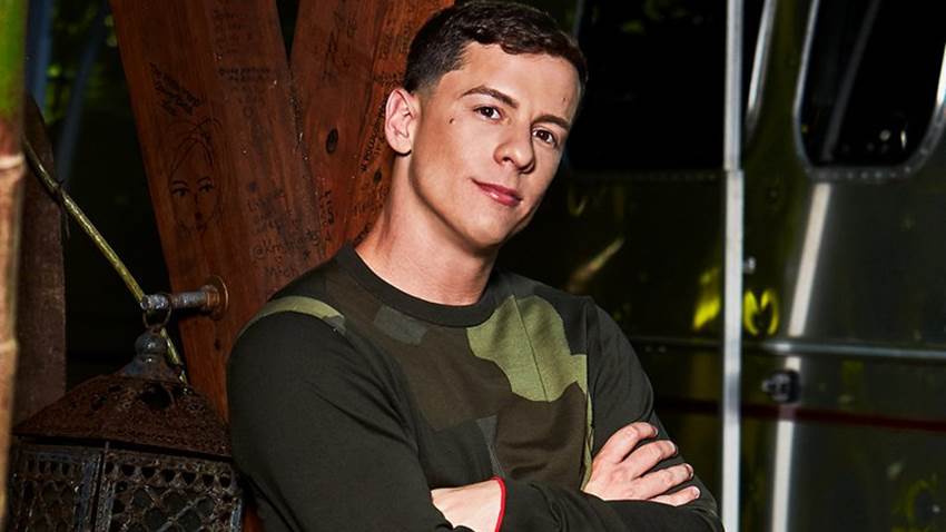 Guaynaa sufre fuerte accidente vehicular en Los Ángeles