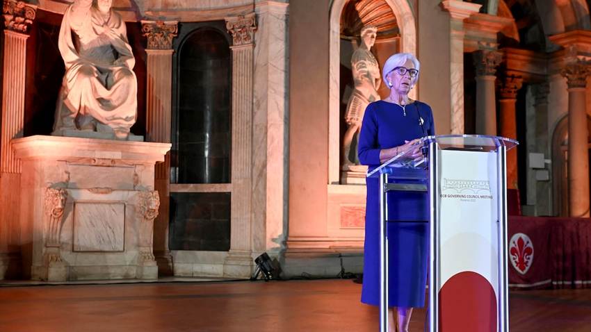 El BCE deja los tipos de interés intactos en el 2% por tercera vez consecutiva