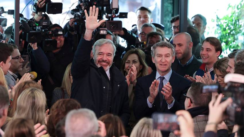 Feijóo insta a Vox a no bloquear el acuerdo: “No puede convertirse en un muro. Porque yo no soy Sánchez”