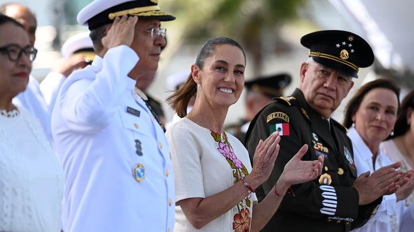 Sheinbaum, ante la Armada: “La corrupción es la traición a todos los valores, es deslealtad”