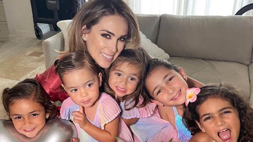 Jacky Bracamontes muestra la increíble casa de juegos que crearon sus hijas