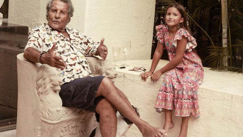 La conmovedora carta de despedida de la hija de Issabela Camil a su abuelo