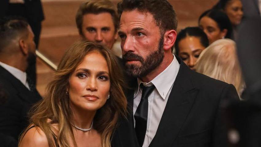 Junto a sus hijos y Ben Affleck, JLo despide a su gran amigo JR Ridinger