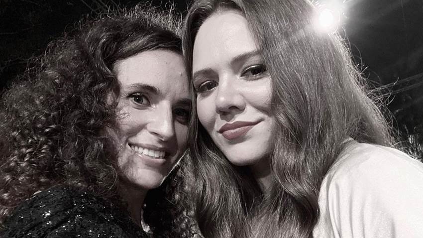 Joy Huerta presume en una tierna foto a sus hijos con Diana Atri