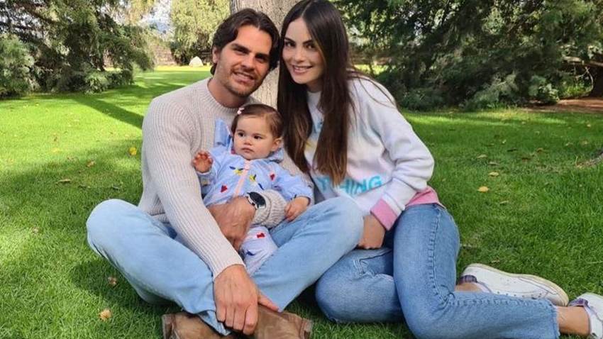 Ximena Navarrete y Juan Carlos Valladares esperan su segundo hijo