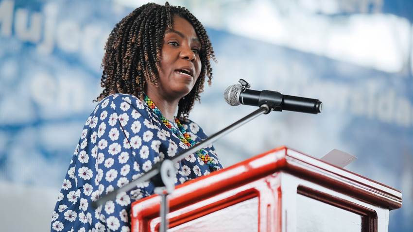 Francia Márquez rompe el silencio sobre la discriminación en el Gobierno de Petro: “Ejercer la dignidad no es conspirar”