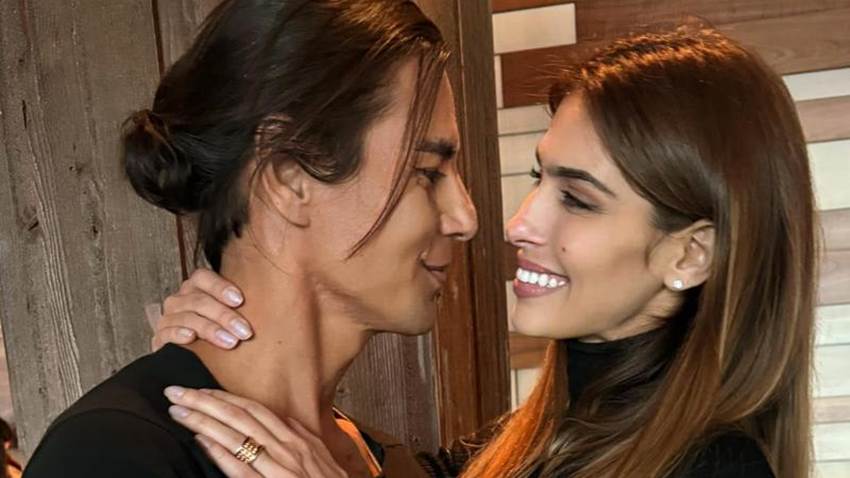 Enamorado, Julio Iglesias Jr. celebra su primer aniversario con Ariadna Romero