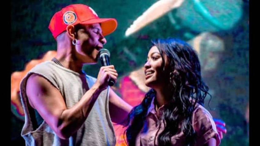 ¡Juntos! Justin Braham y La Niña Emo