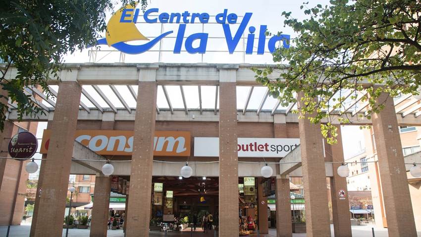 El Estado subasta por 26 millones de euros el fantasmal centro comercial de la Vila Olímpica de Barcelona