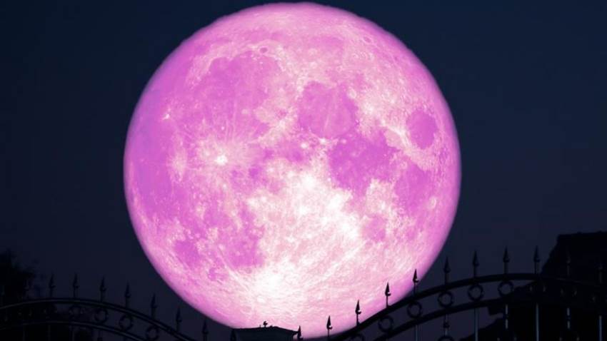 Habrá una superluna de fresa: te explicamos qué es y cómo podrás verla