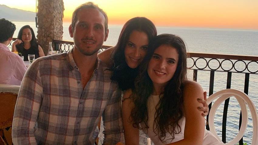 Camila Fernández tiene todo listo para la llegada de su bebé con la ayuda de su mamá