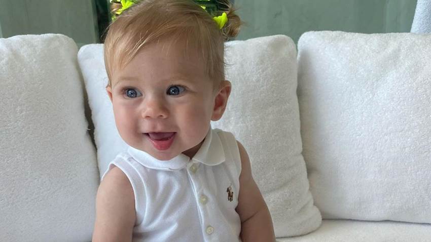 Anna Kournikova y Enrique Iglesias celebran el primer año de Mary